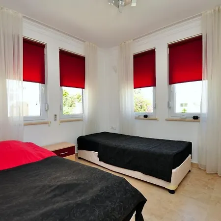 Oasis Sitesi Vila