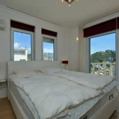 Oasis Sitesi Villa
